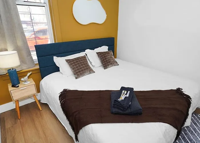 Apartment 3br King Beds Sleeps 8 Near Humboldt Park Chicago